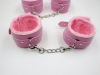 Розовые наручники с плюшем photo 4