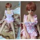 Мини-куколка в соблазнительном платье  photo 1