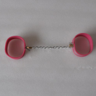 Яскраво-рожеві наручники з нержавіючої сталі та силікону із замком. photo 3