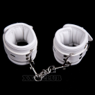 Белые мягкие наручники photo 2