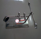 Секс-машина с наручниками и фаллоимитатором photo 2