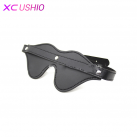 Чорна маска зі штучної шкіри на очі photo 4