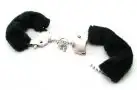 Наручники FURRY CUFFS - BLACK photo 2