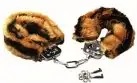 Наручники LOVE CUFFS LION PLUSH photo 1